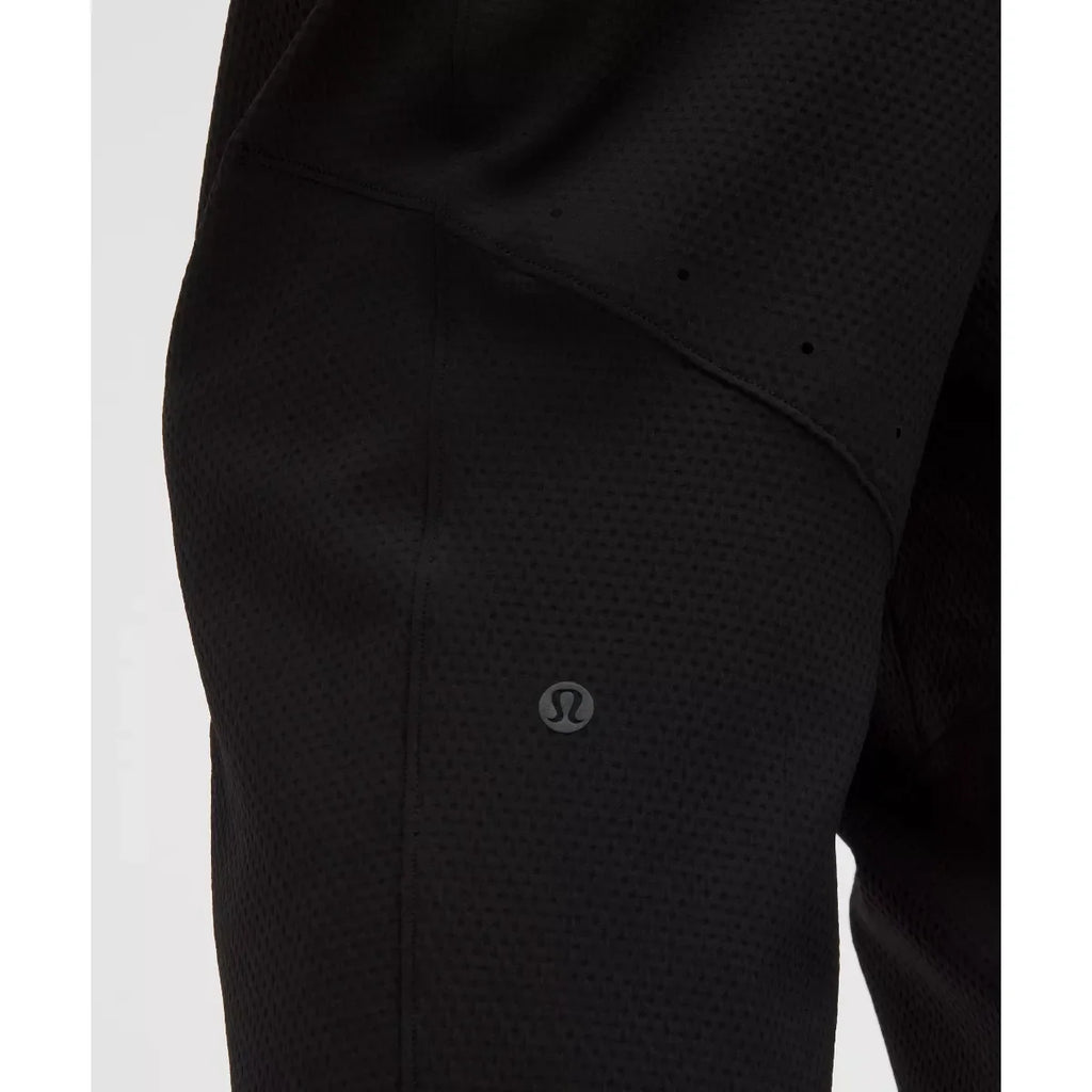 Lululemon Men's License to Train Textured Jogger Regular in Black