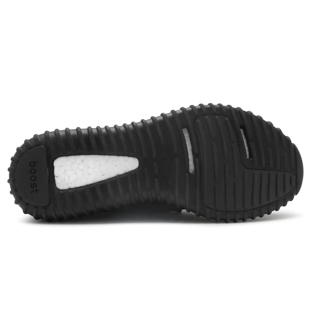Preloved - Adidas Yeezy Boost 350 Pirate Black (2015) Sneakers