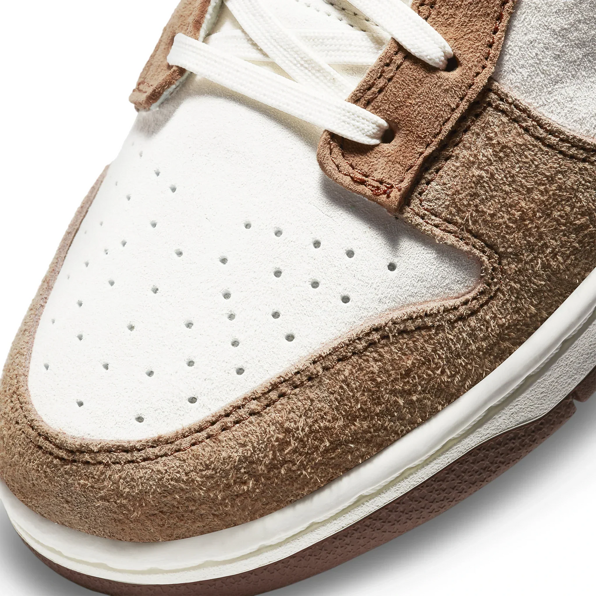 Nike Dunk Low Medium Curry Sneakers - Brown